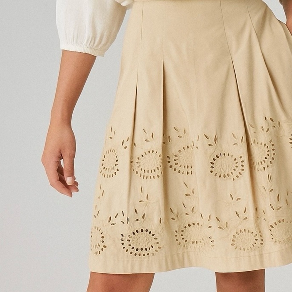 🇨🇦 Joe Fresh eyelet A-line embroidered pleated skirt, tan beige, women's size 8 - Picture 3 of 17